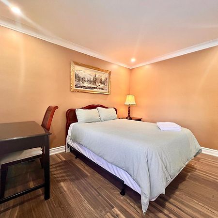 Upgraded Rooms With Bath 7-Min To Subway Near Downsview Rogers Stadium Τορόντο Εξωτερικό φωτογραφία