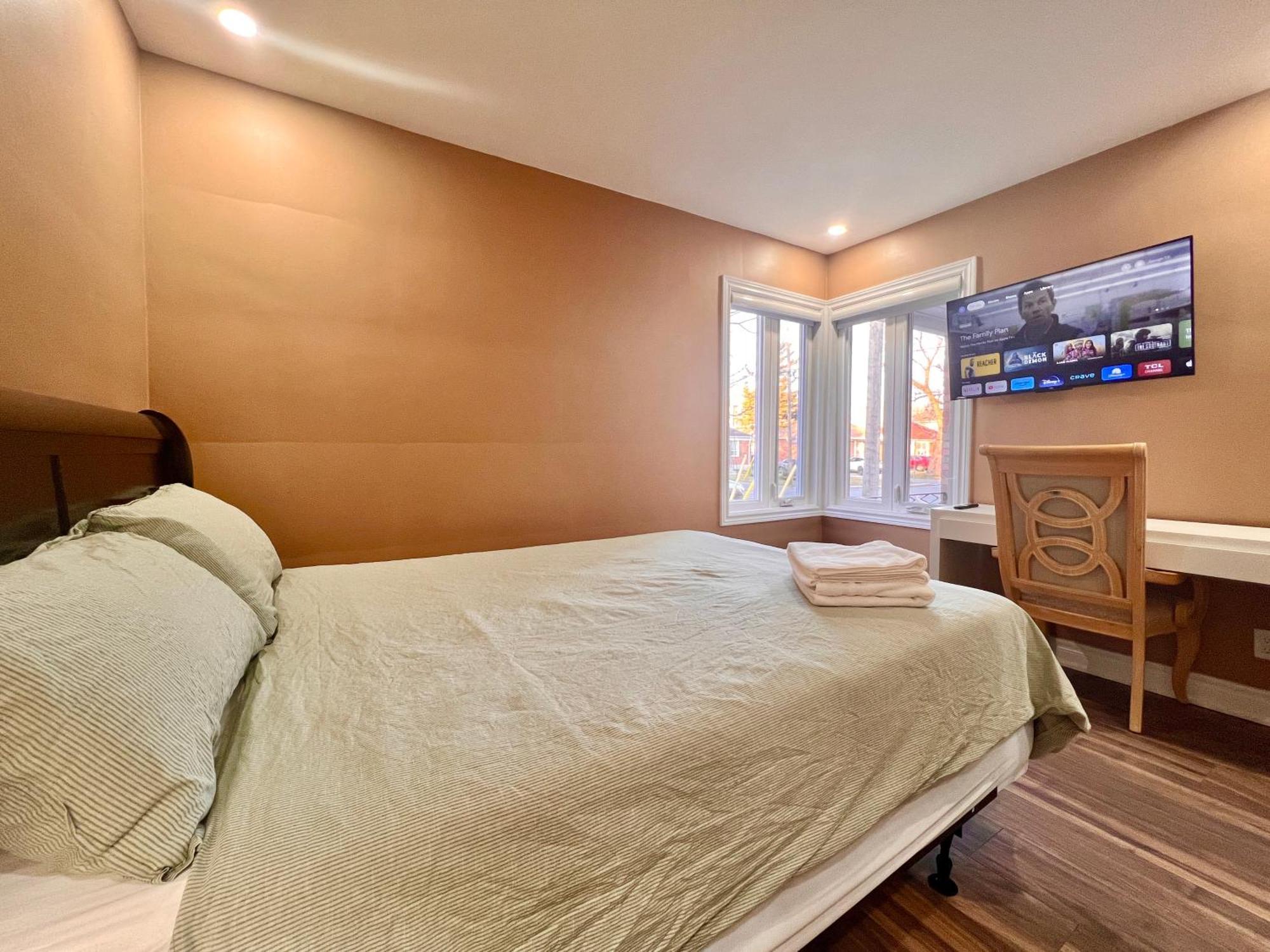 Upgraded Rooms With Bath 7-Min To Subway Near Downsview Rogers Stadium Τορόντο Εξωτερικό φωτογραφία