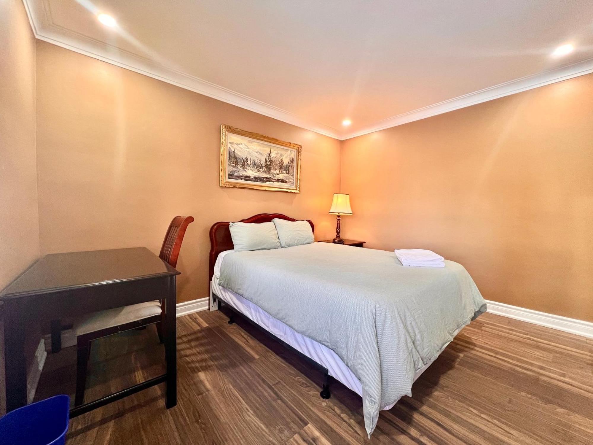 Upgraded Rooms With Bath 7-Min To Subway Near Downsview Rogers Stadium Τορόντο Εξωτερικό φωτογραφία